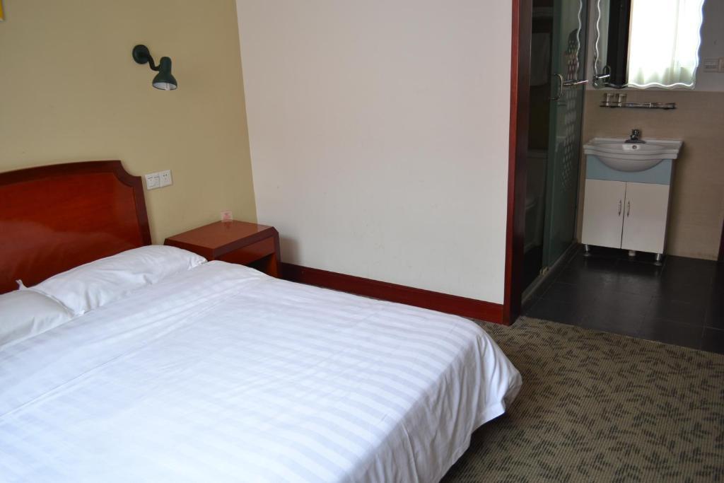 Jingyue 99 Inn Shanghai Pudong Airport Shiwan Branch Σανγκάη Δωμάτιο φωτογραφία